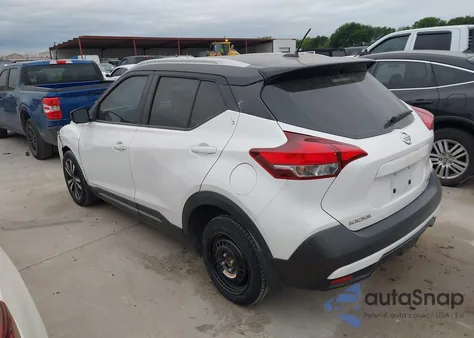 2019 Nissan Kicks Sr z USA, uszkodzony, nr VIN 3N1CP5CU8KL551984